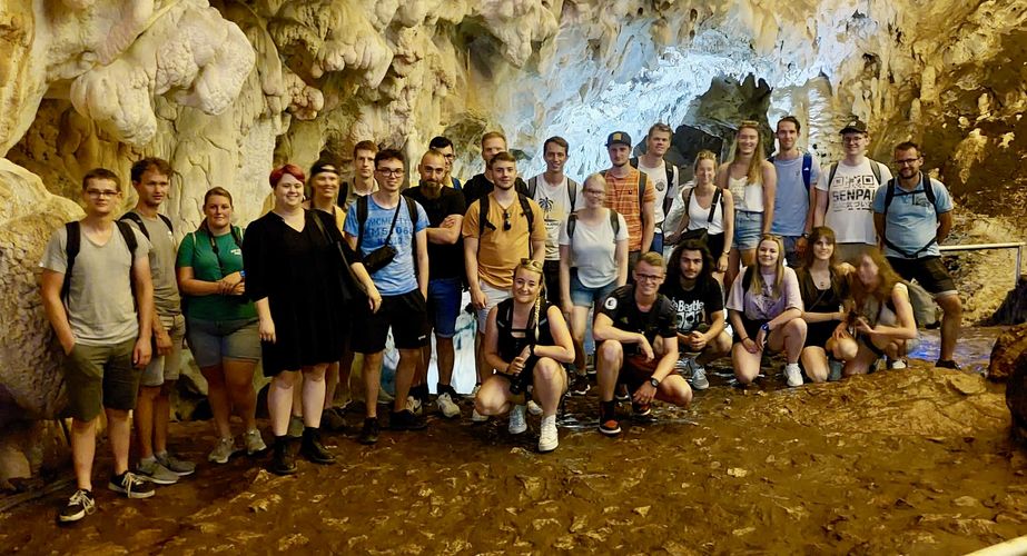 Balkan groepsfoto kloof Balkan groepsfoto kloof